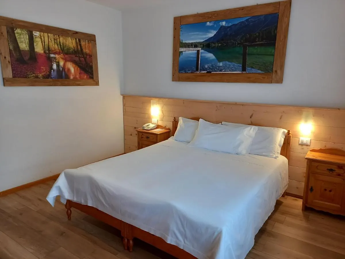 Albergo Scoiattolo Falcade Hotel
