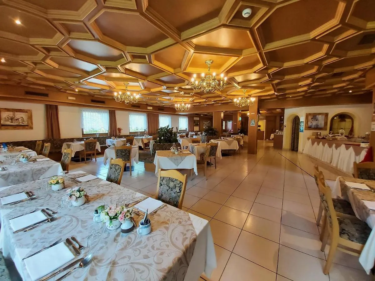 *** Hotel Albergo Scoiattolo Falcade Italy