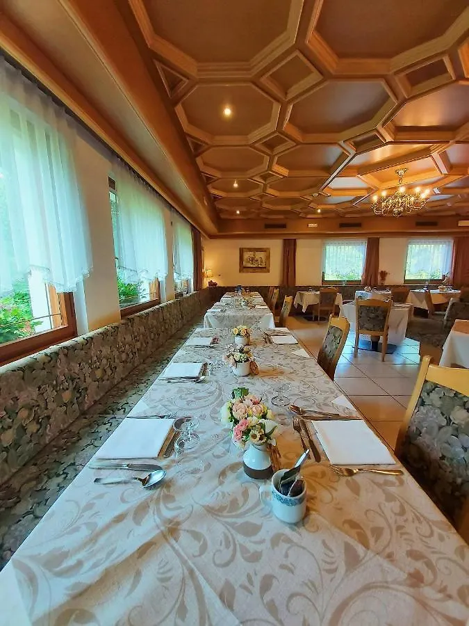 Hotel Albergo Scoiattolo Falcade
