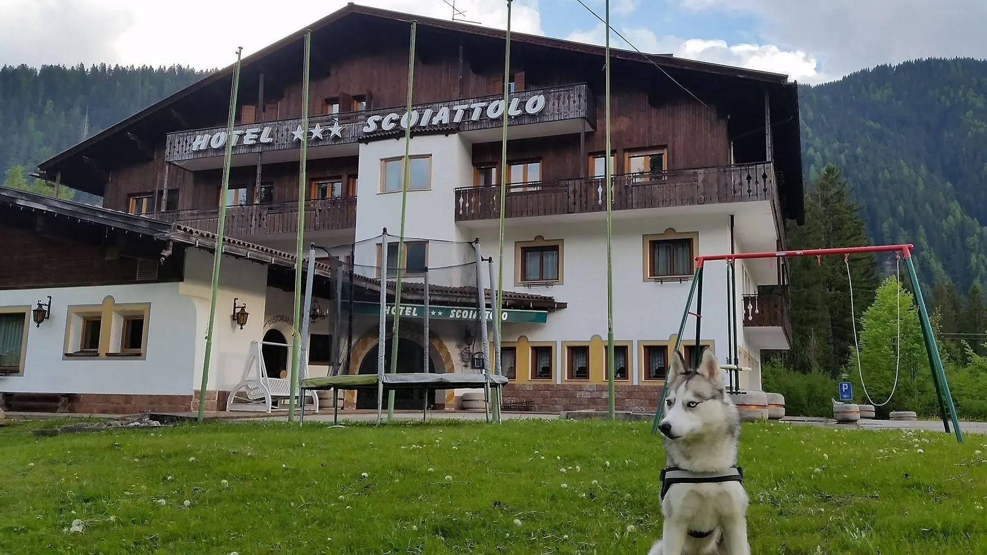 Albergo Scoiattolo Falcade 3*,  Italy